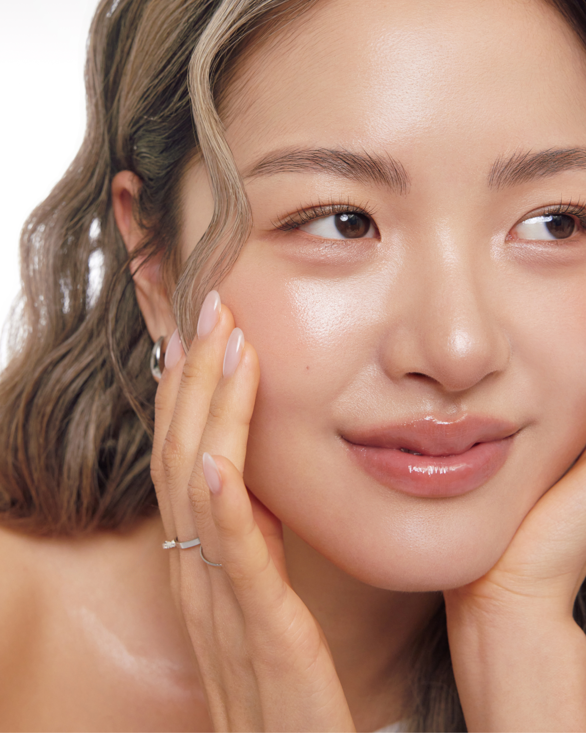 Glow Perfecting Trio Set, Dark Spot Correcting 3-Step Korean Skincare Kit With Toner Serum & Cream, Infused With 5% Niacinamide Alpha Arbutin, Brightening For Uneven Tone & Sensitive Skin